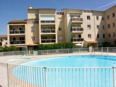 Property building, Pool view