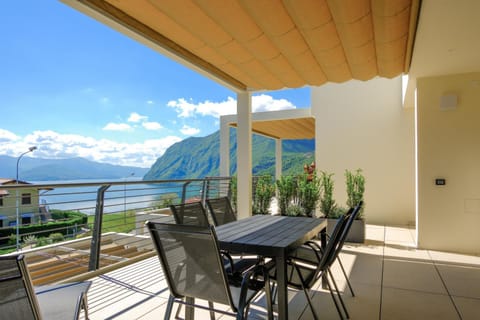 View (from property/room), Balcony/Terrace