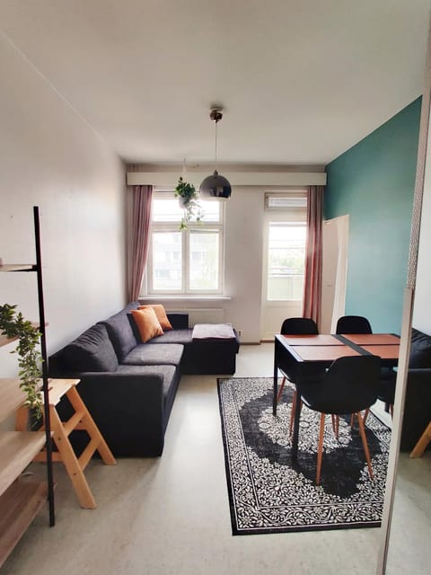 Bed, Living room, Photo of the whole room, Seating area, Dining area, Bedroom