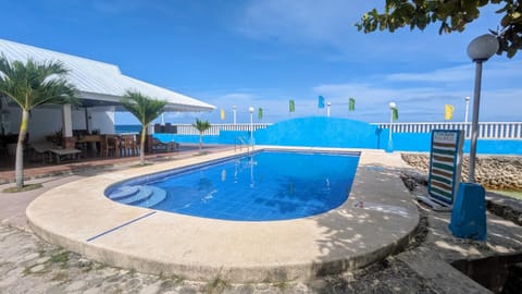Beach, Swimming pool