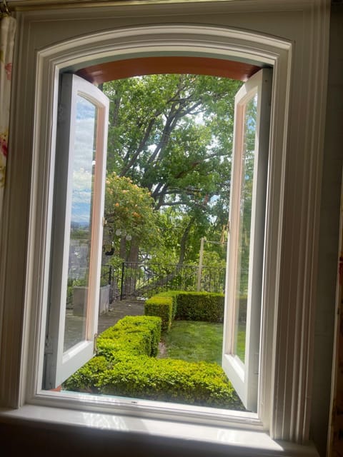 Elsmere Heritage Gardens & Accom Apartment in Launceston