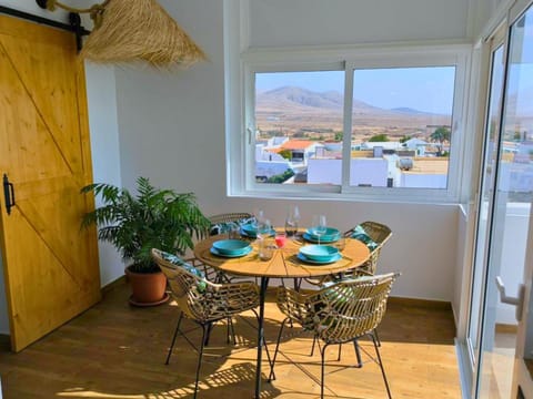 Natural landscape, Dining area, Mountain view
