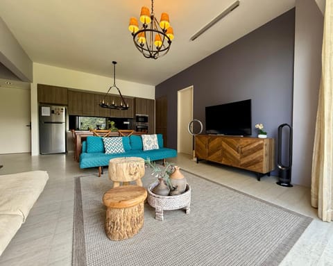 Communal lounge/ TV room, TV and multimedia, Living room, Seating area