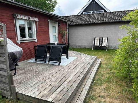 Property building, Patio, Seating area, Garden view