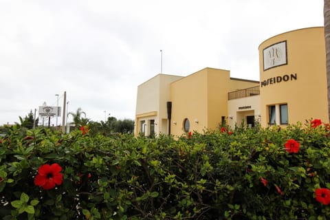 Restaurant/places to eat, Bird's eye view