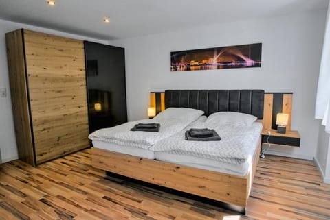 Bed, Bedroom, wardrobe