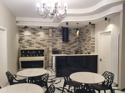 Living room, Dining area, kitchen