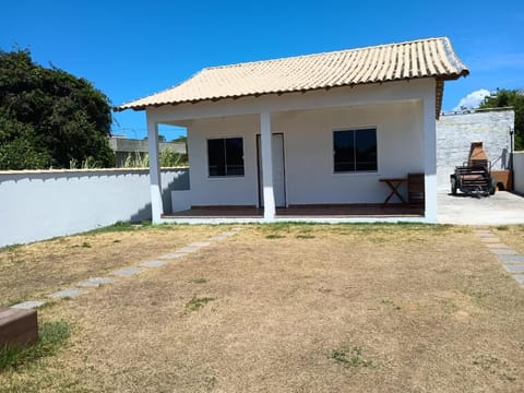 Casa em Arraial do Cabo com Praia da Laguna dentro do Cond Recanto das Orquideas House in Araruama