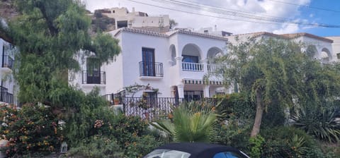 Property building, Garden view