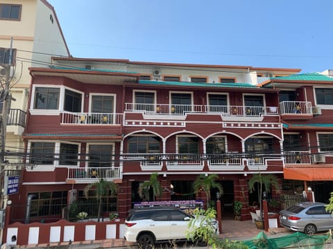 Property building, Location