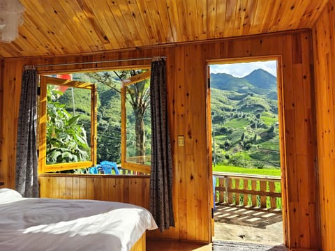 View (from property/room), Balcony/Terrace, Bedroom