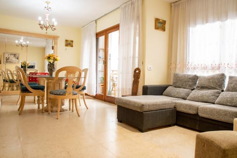 Balcony/Terrace, Living room, Seating area, Dining area