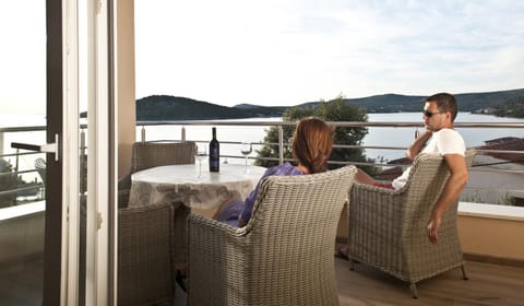 Balcony/Terrace, Balcony/Terrace, Seating area, Sunset