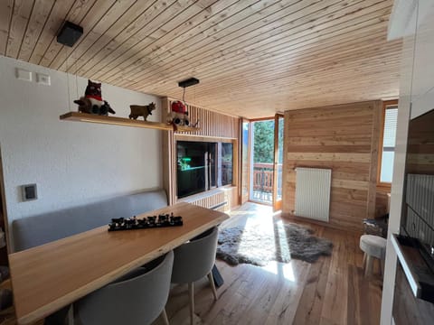 Evolène Panorama- Renovated Apartment with Dent Blanche View 2-4 persons Apartment in Canton of Valais