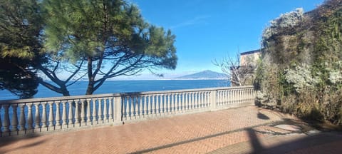 DOUBLE HOUSE SORRENTO byBEACH Apartment in Sant Agnello