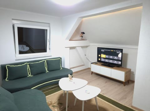 TV and multimedia, Seating area