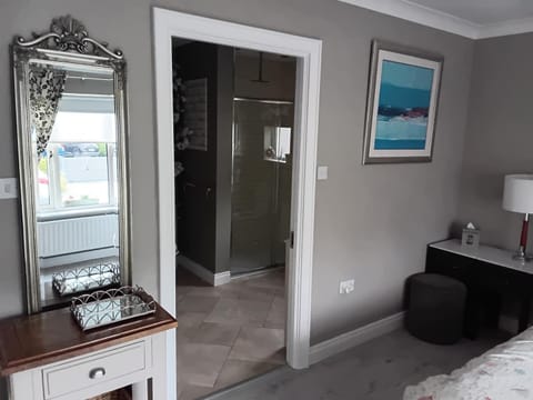 Robins Nest Apartment in Drogheda