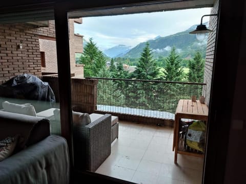 Balcony/Terrace, Mountain view