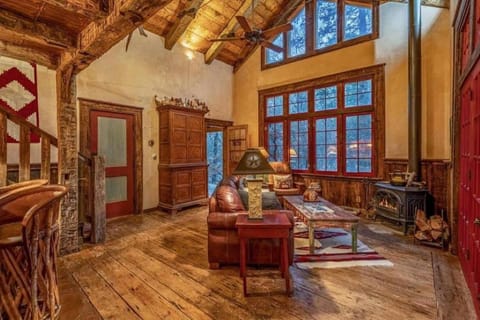 Storybook Cabin in the Santa Fe Forest Cabin in Tesuque