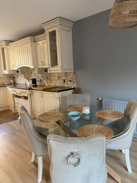 160m piękny stylowy dwupoziomowy dom Villa in Pomeranian Voivodeship