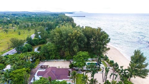 Private beachfront Villa Natai with 5 bedrooms Villa in Khok Kloi