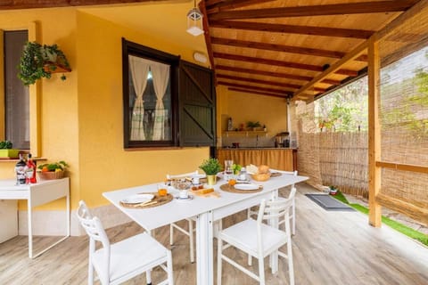 Nature and the sea- Comfort, BBQ, Free Bikes Apartment in Sardinia