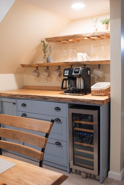 Coffee/tea facilities, minibar