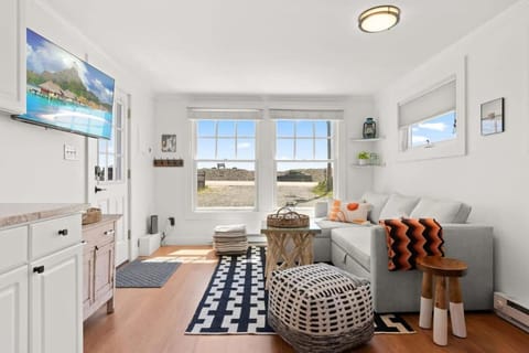 The Surf Ocean & Marsh Views Rooftop Deck House in Rye