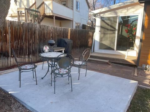 Cozy Home and Tidy Monthly Weekly Deals House in Arvada