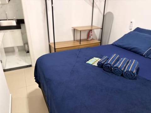 Seu lar no Porto, 2Qts sendo uma suíte, com vaga de garagem,10min do Aeroporto SDU Apartment in Rio de Janeiro