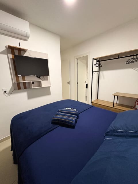 Seu lar no Porto, 2Qts sendo uma suíte, com vaga de garagem,10min do Aeroporto SDU Apartment in Rio de Janeiro