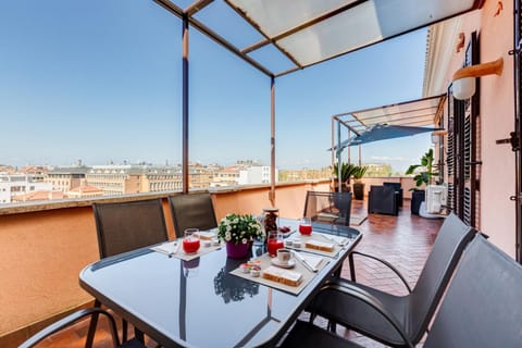 Property building, Balcony/Terrace