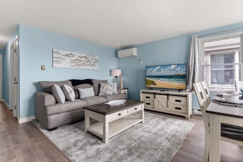 Serenity at Snug Harbor Ocean View Private Deck Apartment in Rye