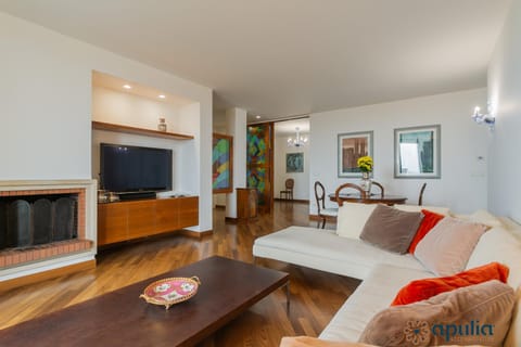 Communal lounge/ TV room, Living room