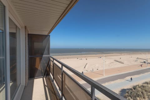 Day, View (from property/room), Balcony/Terrace, Beach, Sea view