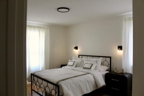 Chic Escape Near Mall of America Villa in Richfield