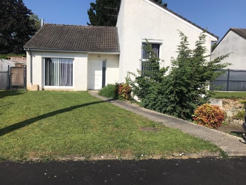 Location MAISON LE MANS House in Le Mans