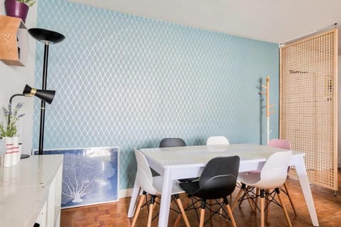 Dominos - La Defense Family Apartment 10P Apartment in Puteaux