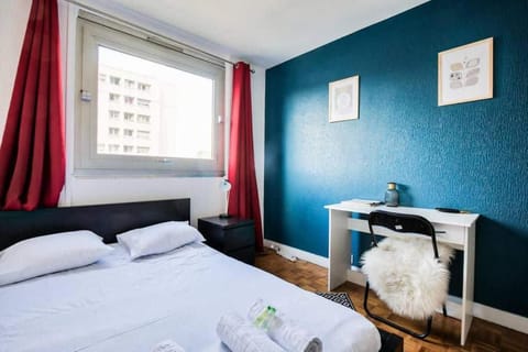 Dominos - La Defense Family Apartment 10P Apartment in Puteaux