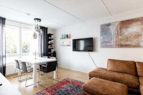 TV and multimedia, Living room, Dining area