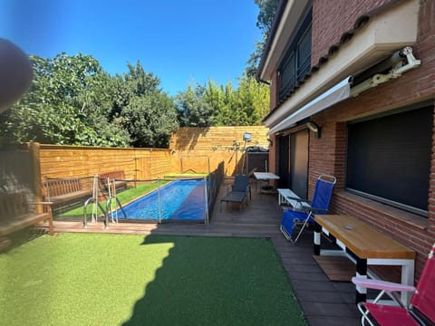 Garden, Pool view, Swimming pool