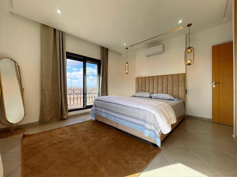 Bed, Photo of the whole room, Bedroom, air conditioner