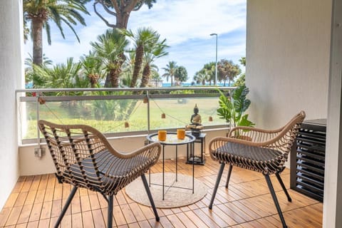 Patio, Sea view