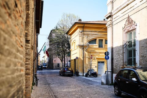 Property building, Neighbourhood, City view, Street view