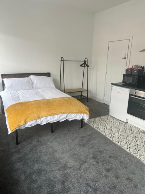 Northumberland Road Studios Apartment in Coventry