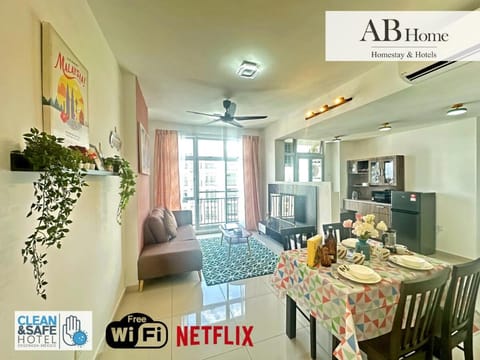 TV and multimedia, Kitchen or kitchenette, Living room, Dining area