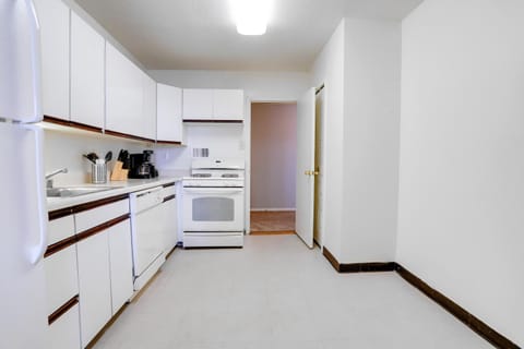 dishwasher, microwave, oven, stove, toaster, kitchen