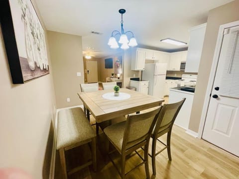 Eastgate 14A beautiful townhouse Apartment in Hammond