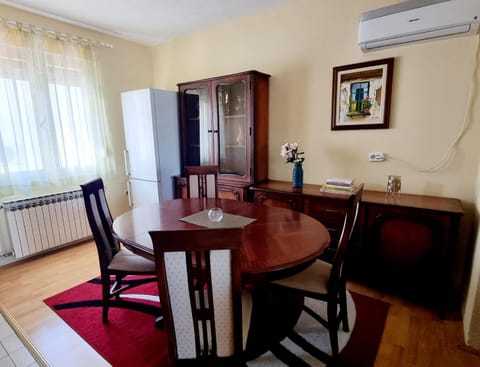 Dining area, air conditioner