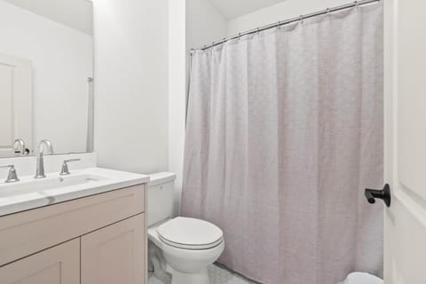 Brick Beauty Downtown, 3BR, Fenced Yard, Garage! House in Cedar Falls